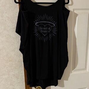 Beautiful Disaster Black Women's Short Sleeve Top 2X NWOT.